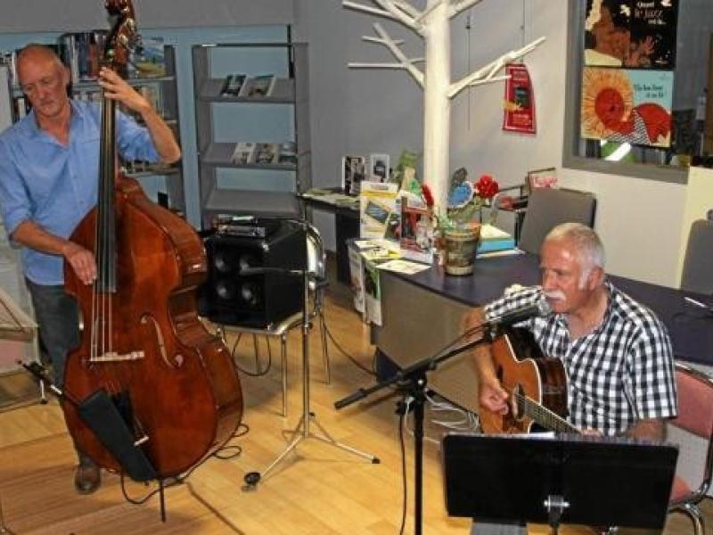 Brassens chanté par Michel Dion et Christophe Cazo. Espace Mayenne